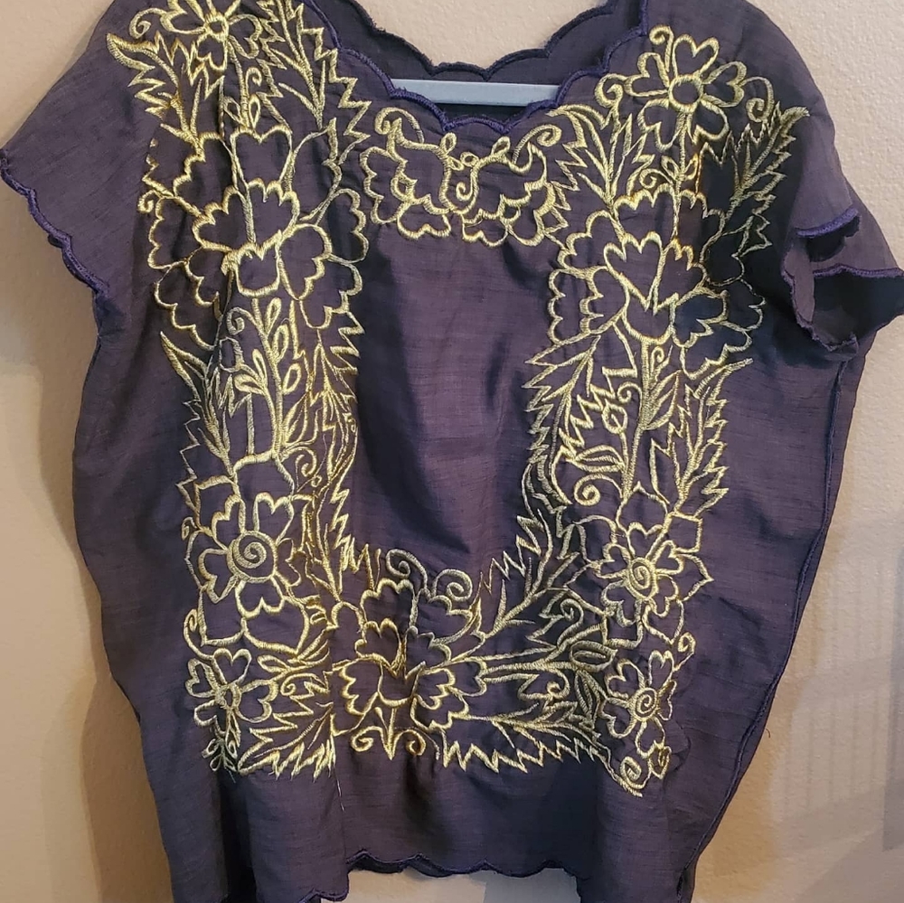 Womens Mexican Embroidered Blouse